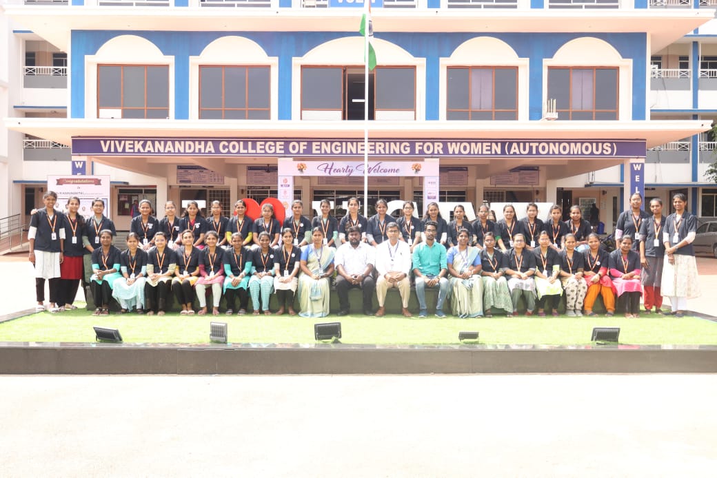 From Classrooms to Boardroom: GUVI and VIVEKANANDHA COLLEGE OF ENGINEERING FOR WOMEN Pave the Way for Future-Ready Professionals 2 WhatsApp Image 2024 09 30 at 2.44.10 PM